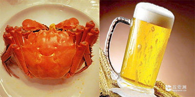 大闸蟹和啤酒不能同时食用