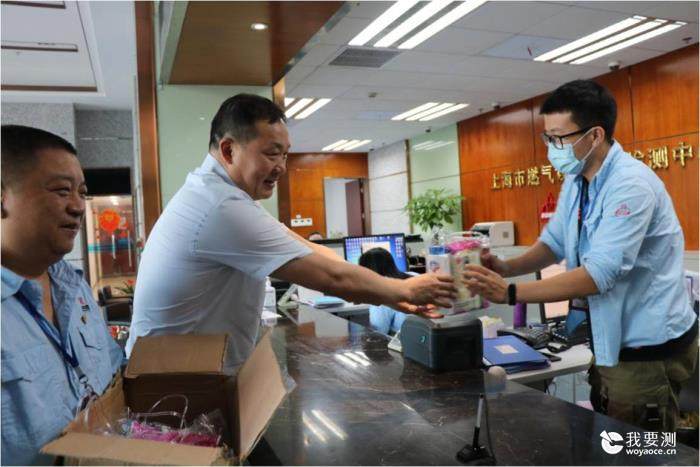 鏖战酷暑、情系职工 ----市政规划院领导慰问基层单位一线职工